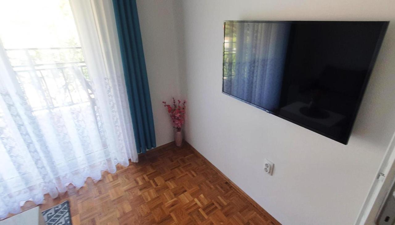 Apartma Molo View