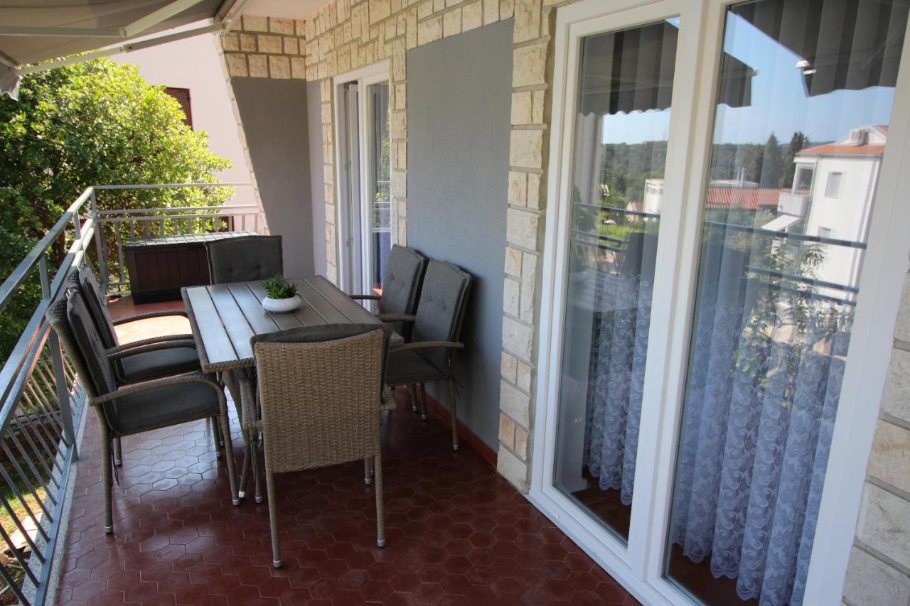Molo View Apartma *