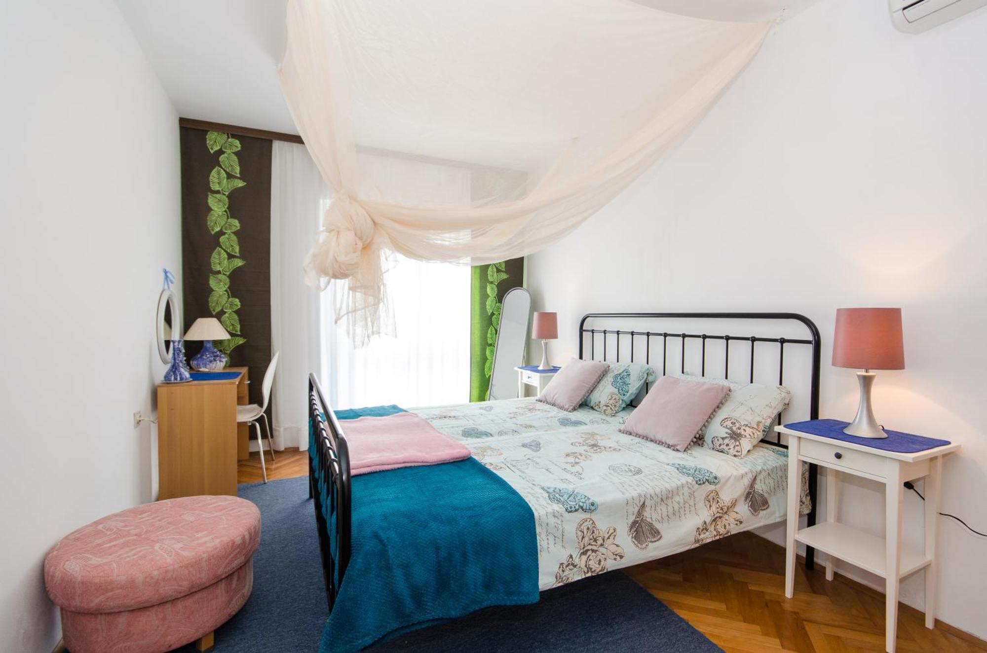 Apartma Molo View