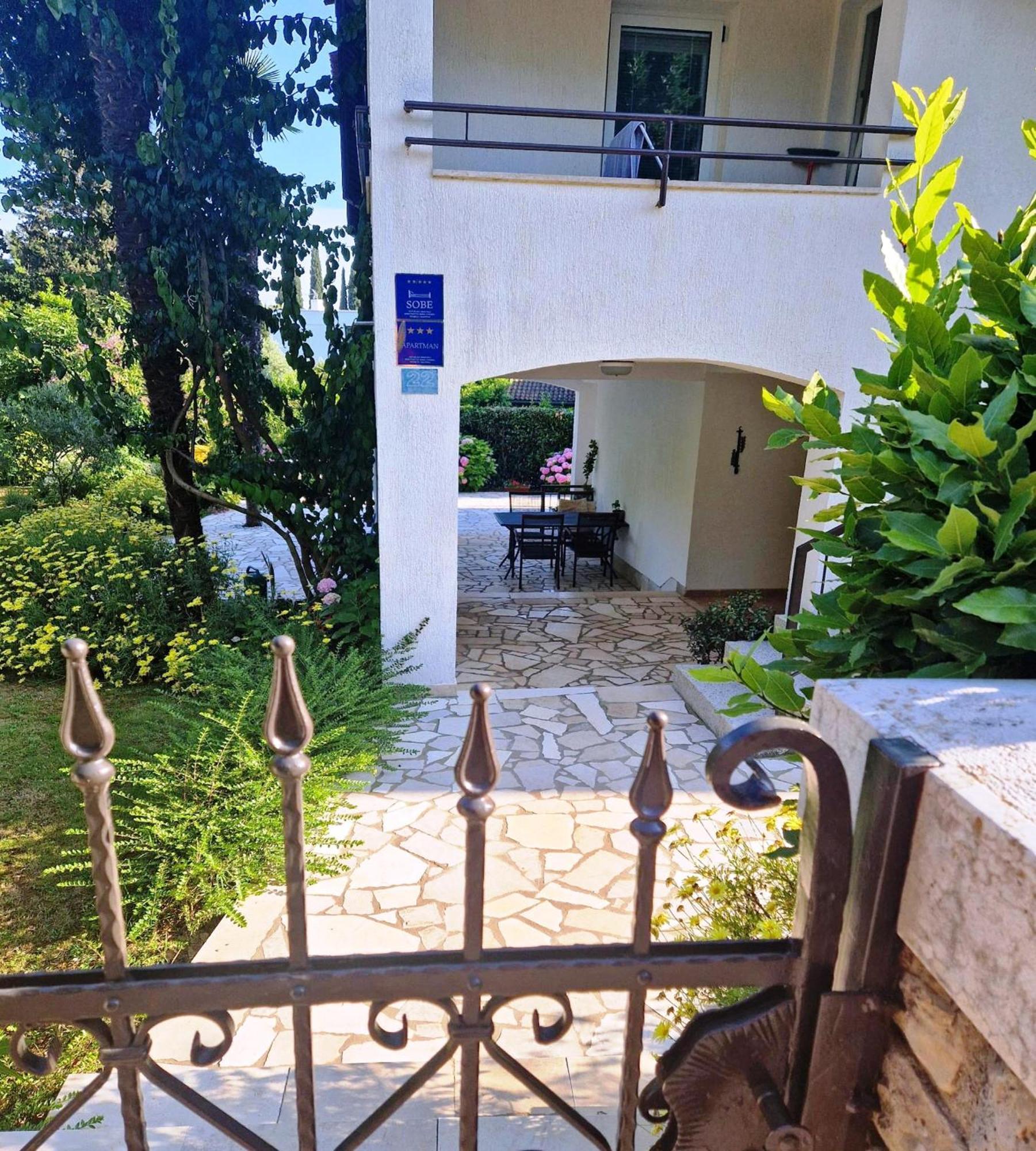 Molo View Apartma *